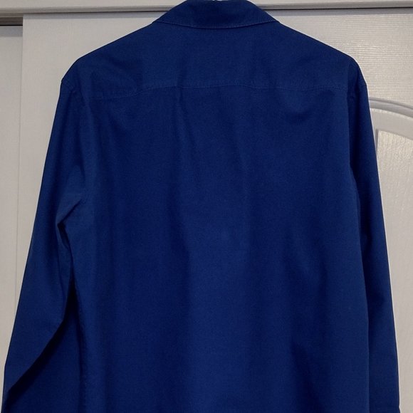 Claiborne Men's long sleeved shirt - Picture 2 of 4